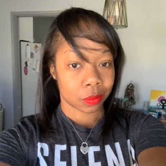 Meet your Posher, Jualeeah - Picture 1 of 1